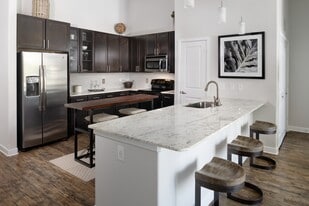 Avalon Lakeside in Flower Mound, TX - Building Photo