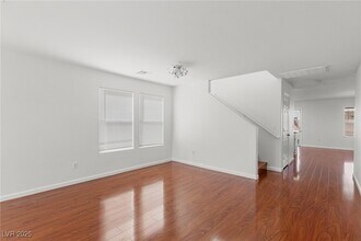 11135 Alora St in Las Vegas, NV - Building Photo - Building Photo