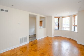 415 W Armitage Ave in Chicago, IL - Building Photo - Building Photo