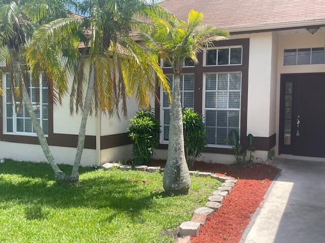 2001 SW Imperial St in Port St. Lucie, FL - Building Photo - Building Photo