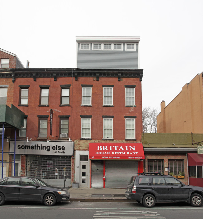 142 Smith St in Brooklyn, NY - Foto de edificio - Building Photo