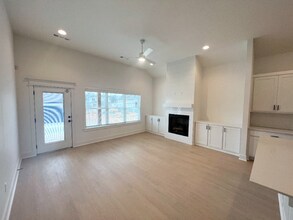 6304 SW Luna Ln in Bentonville, AR - Building Photo - Building Photo