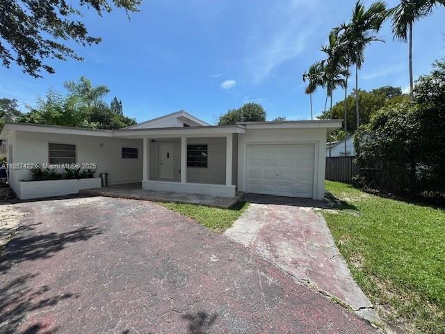 5770 SW 60th St in Miami, FL - Building Photo - Building Photo
