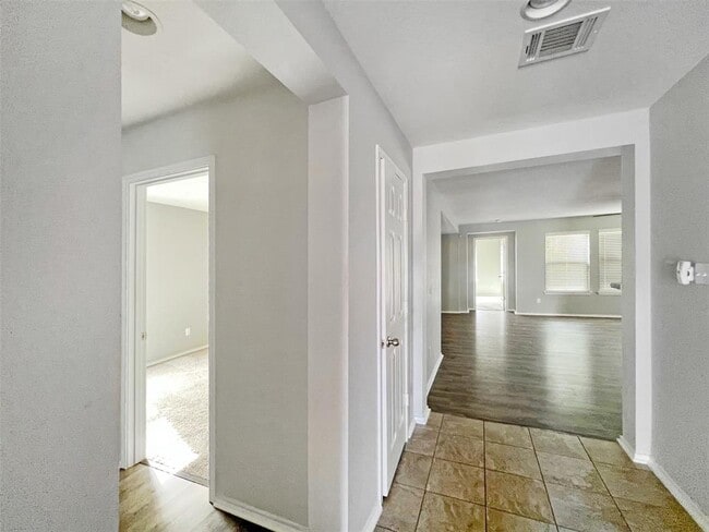 2107 Outpost Dr in Cedar Park, TX - Building Photo - Building Photo