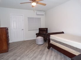 13627 Hermano Way in Desert Hot Springs, CA - Building Photo