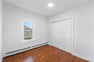 416 Admiral St-Unit -1R in Providence, RI - Building Photo - Building Photo
