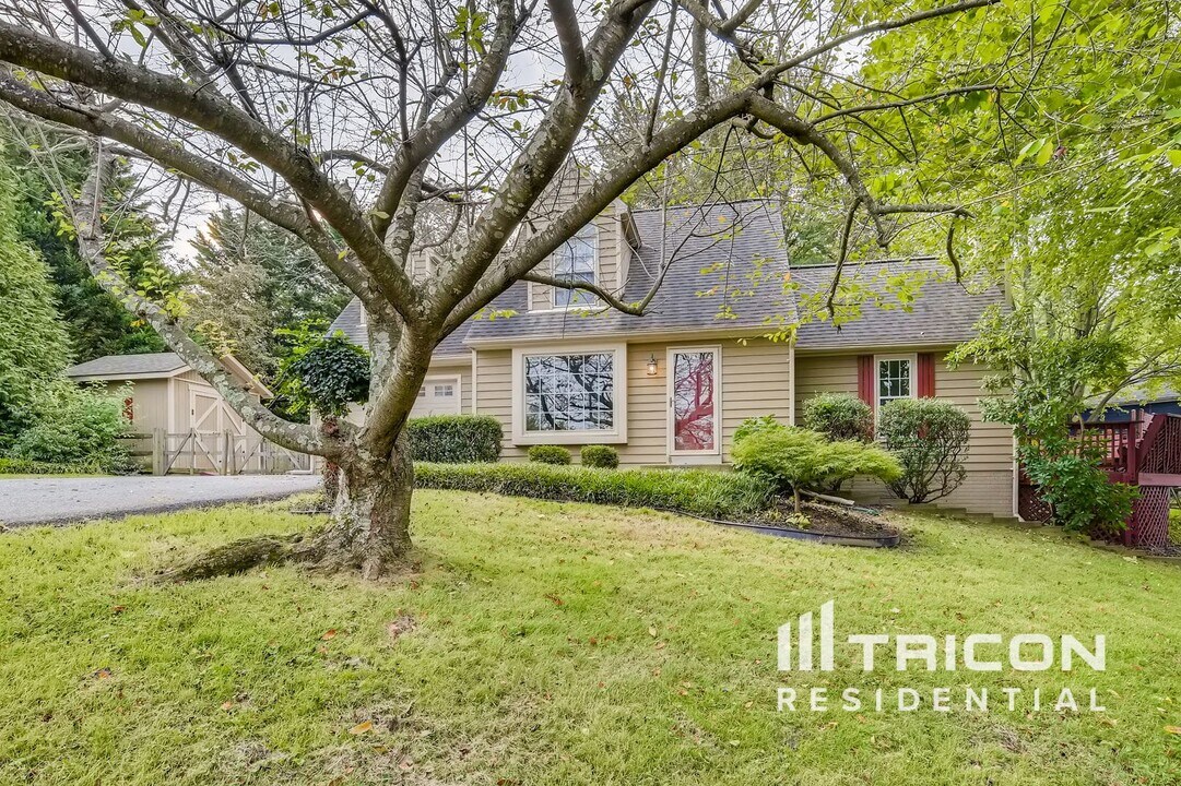 10803 Glade Ct in New Market, MD - Building Photo