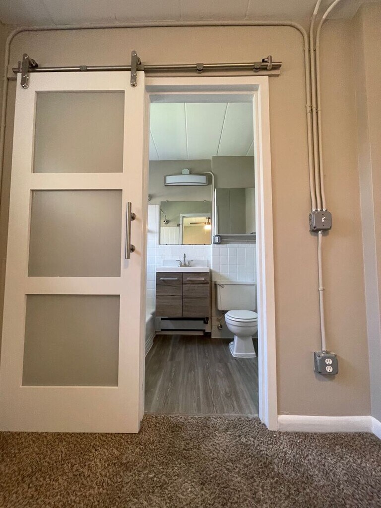 Walnut Manor Apartments Royal Oak, MI Apartments