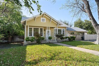 603 E Losoya St in Del Rio, TX - Building Photo - Building Photo