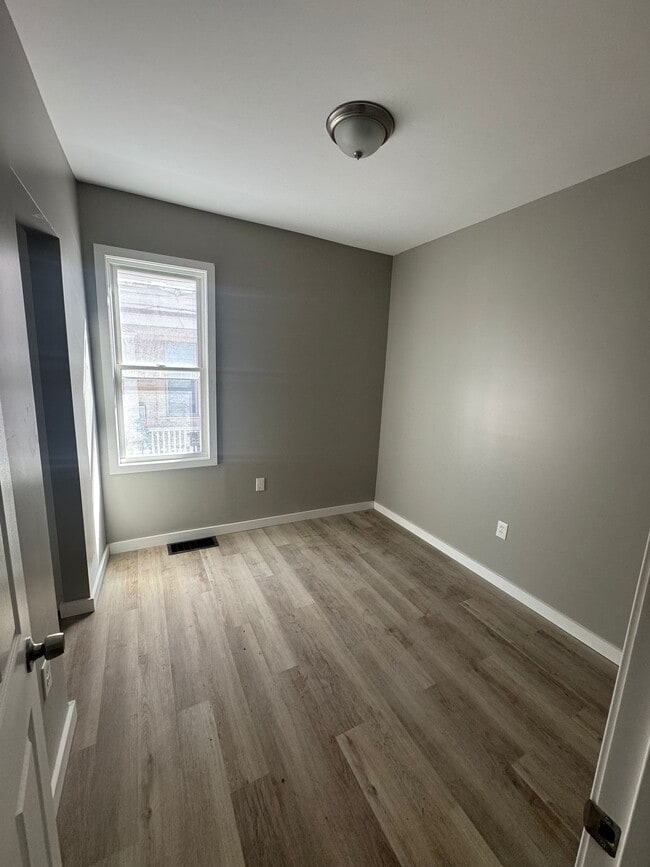 104 Hatch St in Syracuse, NY - Building Photo - Building Photo