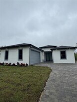 1403 Unice Ave N in Lehigh Acres, FL - Building Photo