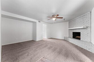 2810 Golfing Green Dr in Farmers Branch, TX - Building Photo - Building Photo