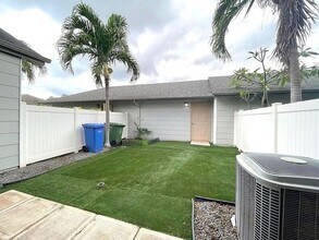 91-1050-1050 Kaileolea Dr in Ewa Beach, HI - Building Photo - Building Photo