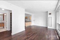 350 W 42nd St in New York, NY - Building Photo - Building Photo