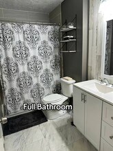 546 Glenvale Dr in Houston, TX - Building Photo - Building Photo