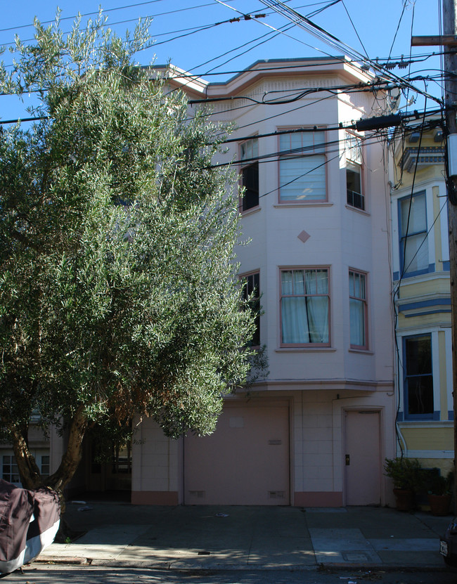 35 Walter St in San Francisco, CA - Foto de edificio - Building Photo