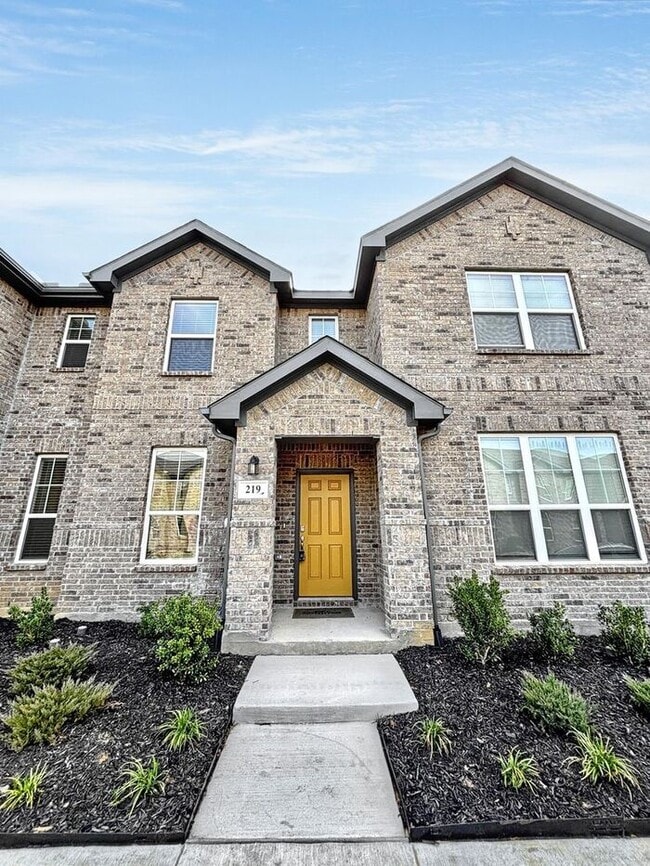 property at 219 Territory Trl