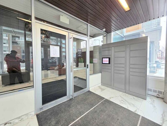 2510-2109 109 St NW in Edmonton, AB - Building Photo - Building Photo