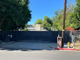 8561 Orion Ave in North Hills, CA - Building Photo