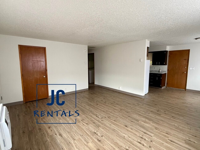 4210 W Arlington St, Unit D in Yakima, WA - Building Photo - Building Photo