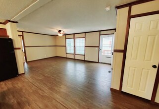 332 Fox Chase Blvd in Grand Blanc, MI - Foto de edificio - Building Photo