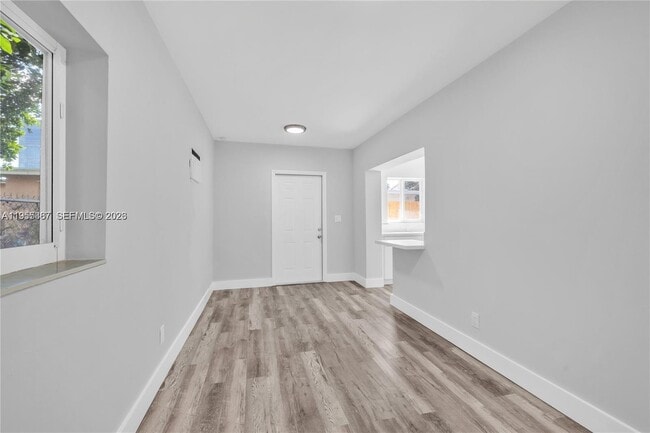 2729 SW 18th St in Miami, FL - Building Photo - Building Photo