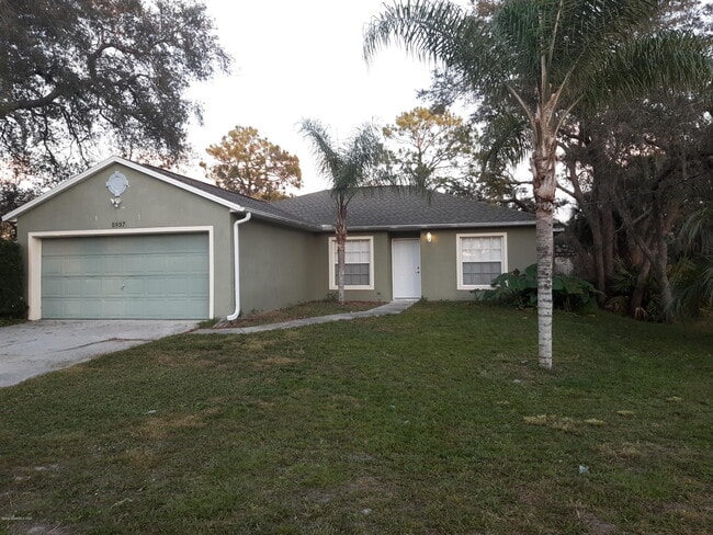 property at 5937 Aires Ave