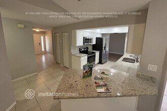 2117 Mauritania Rd in Punta Gorda, FL - Foto de edificio - Building Photo