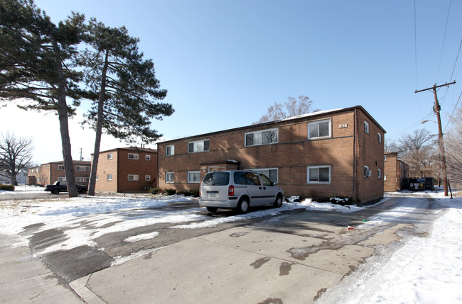 Yearling Circle in Columbus, OH - Building Photo - Building Photo