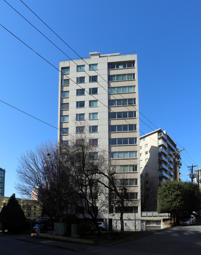 Park Gilford in Vancouver, BC - Building Photo - Building Photo