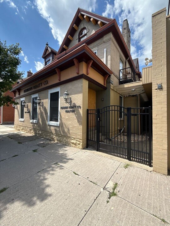 316 W Broad St in Bethlehem, PA - Building Photo