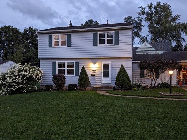 property at 2 Gateshead Rd