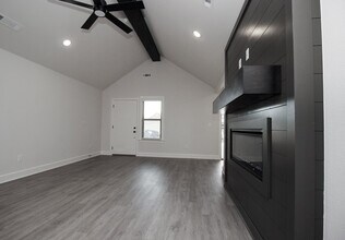 1210 Monarch Rd in Centerton, AR - Building Photo - Building Photo