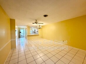 325 Englewood Isles Pkwy in Englewood, FL - Building Photo - Building Photo