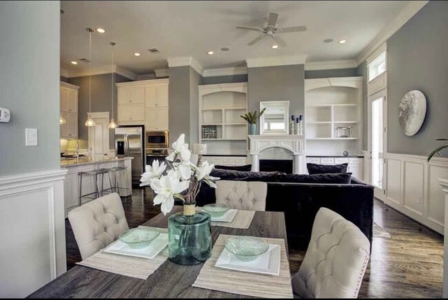 property at 2115 Bidwell Dr