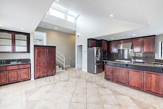 604 N Irena Ave in Redondo Beach, CA - Building Photo - Building Photo