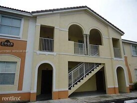 1661 SE 28th St in Homestead, FL - Building Photo