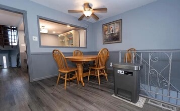 32 Ebey Ln in Staten Island, NY - Building Photo - Building Photo