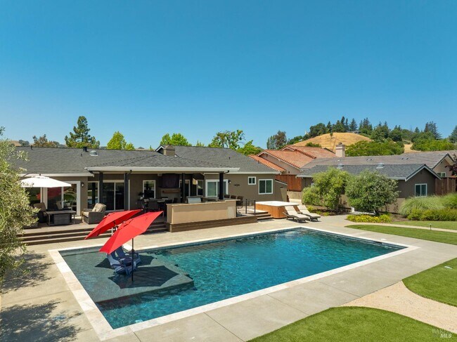 1051 Stonebridge Dr in Napa, CA - Building Photo - Building Photo
