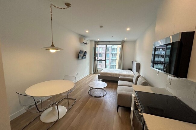 property at 1230 R. Bishop