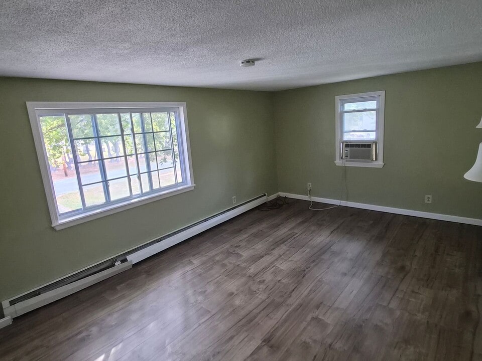 72 Lilac St in Concord, NH - Building Photo