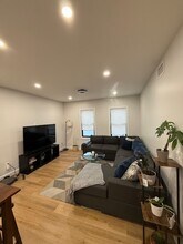 42 Outwater Ln, Unit 4 in Garfield, NJ - Building Photo - Building Photo