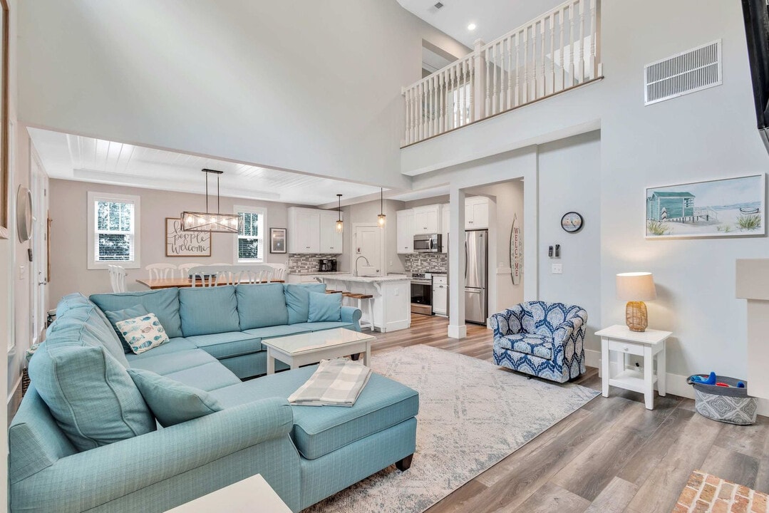 36 Firethorn Ln in Hilton Head Island, SC - Building Photo