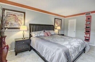 221 SE 9th Ave, Unit 108 in Pompano Beach, FL - Building Photo - Building Photo