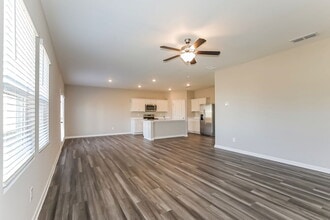 117 Bentwater Wy in Hoschton, GA - Building Photo - Building Photo