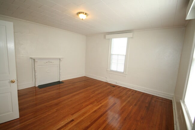 805 N Buchanan Blvd in Durham, NC - Building Photo - Building Photo