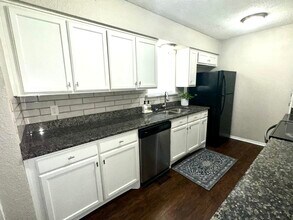 5019 Blanchard Dr in Dallas, TX - Building Photo - Building Photo