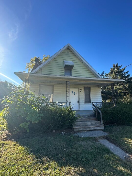 3225 Cottage Ave in Toledo, OH - Foto de edificio