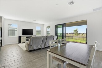 19306 Hinkley Dr in Estero, FL - Building Photo - Building Photo