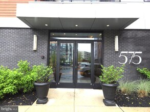 575 S Goddard Blvd in King of Prussia, PA - Building Photo - Building Photo